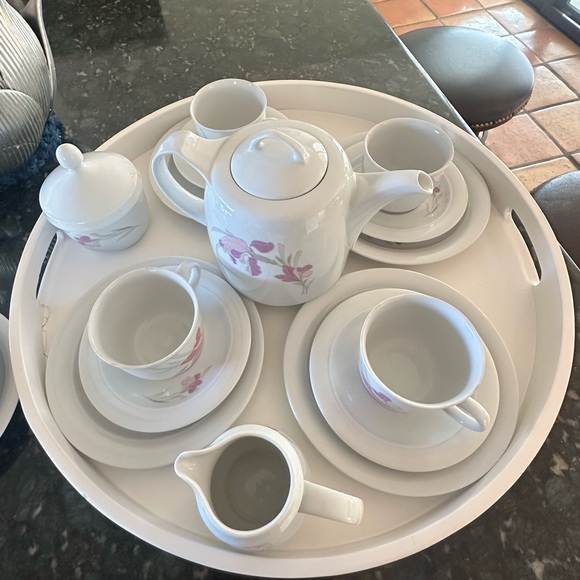 KAHLA Mint Condition Tea Set (Set of 6) - Picture 9 of 11